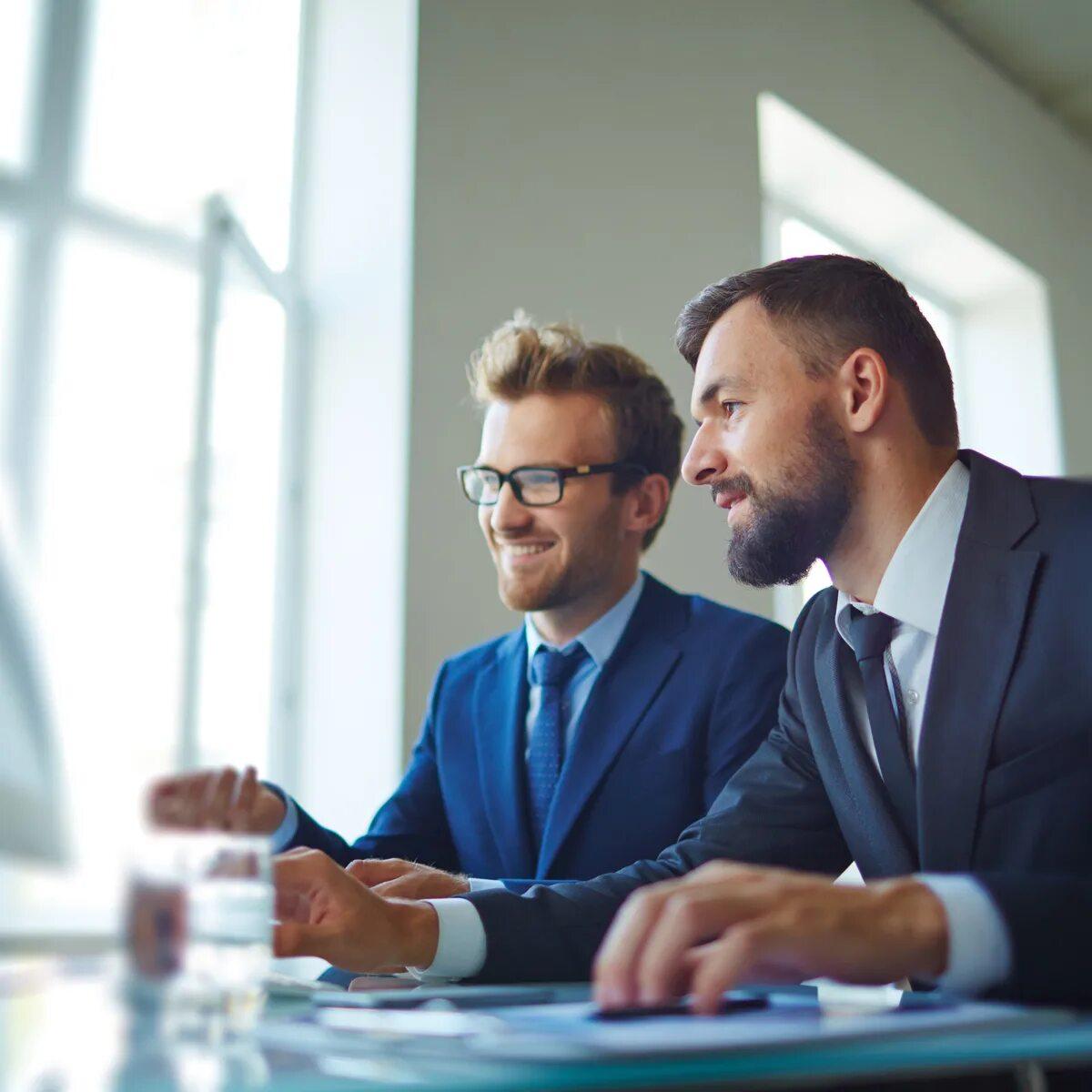 Multi-angle product rendering showcase